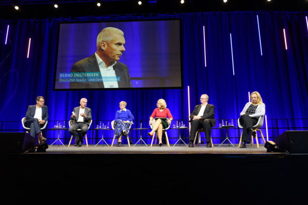 Eventfotografie, Kongressfotografie, Veranstaltungsfotograf-Margit Wild-Fotograf:in Rostock - Bundeskongress Nationale Stadtentwicklungspolitik in Rostock