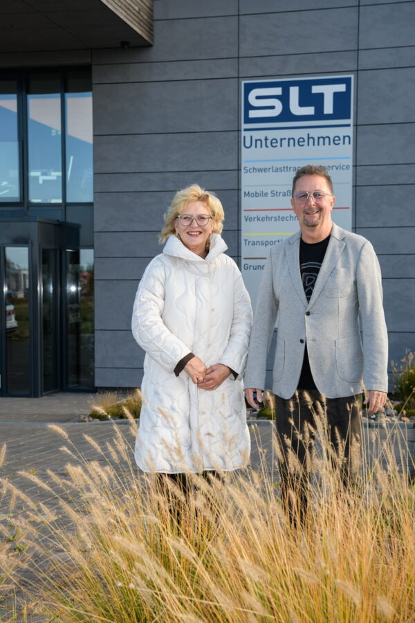 Portraitt Michaela und Matthias Pusch, Unternehmerehepaar SLT