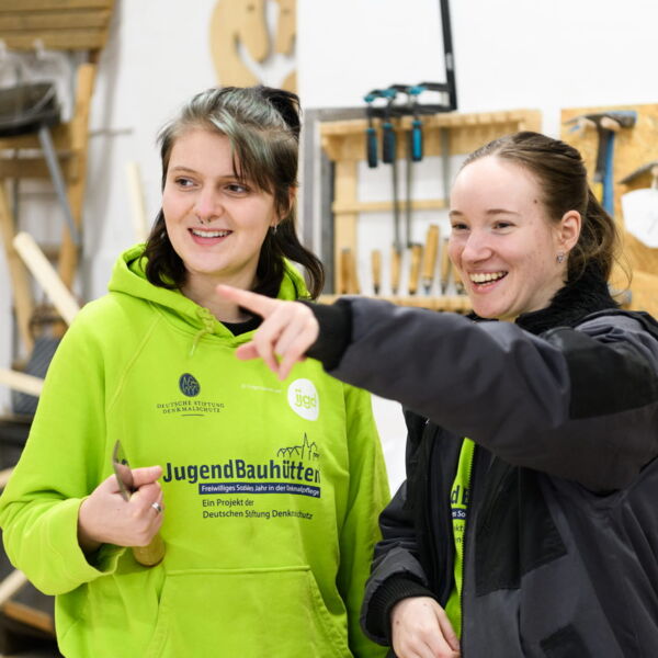 Reportagefotografie für Magazin ECHT- Bundesfreiwilliger mit Spaß bei der Arbeit, Fotograf:in Rostock - Margit Wild